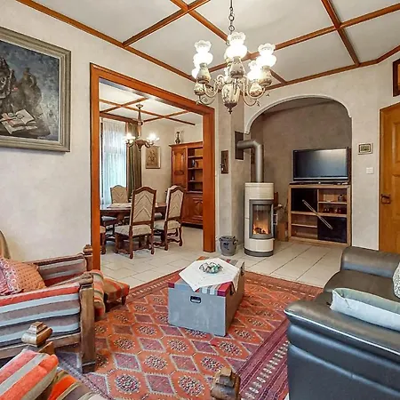 3 Bedroom Stunning In *